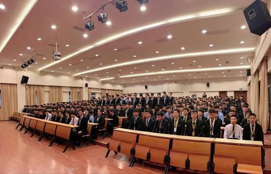 八维打造三大实力保证学生能够学有所成，学有所用，最终优质就业(中)