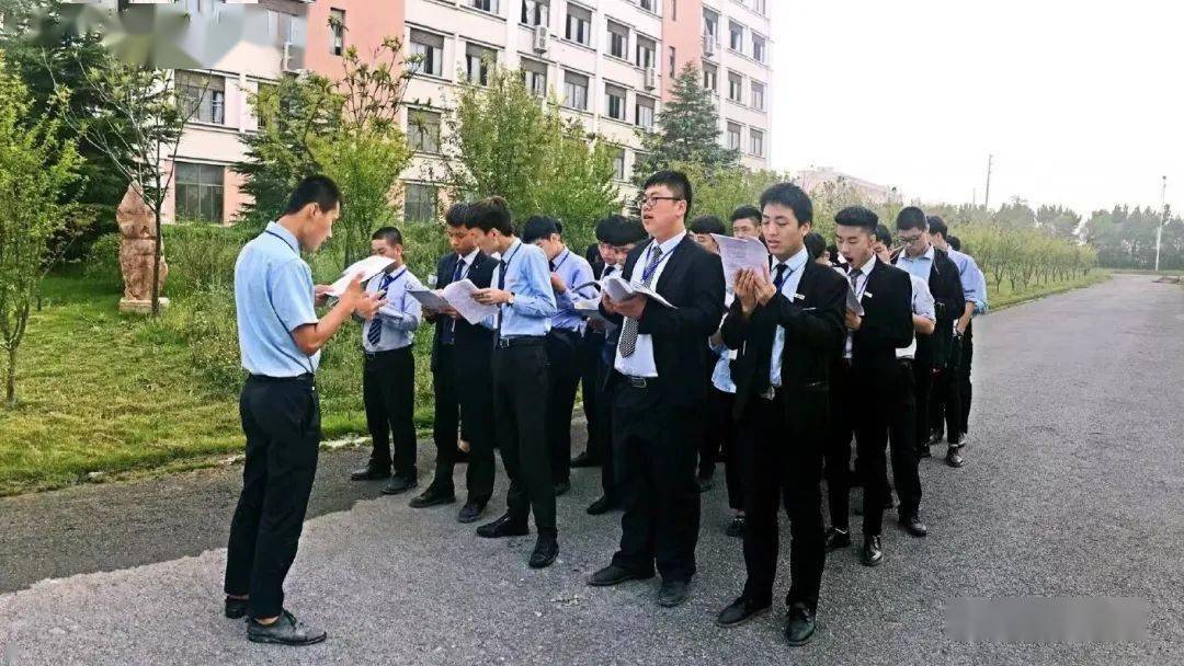 21346b6a02d94beabf3d41b203907b4c.jpeg 八维教育培训学校高级翻译专业