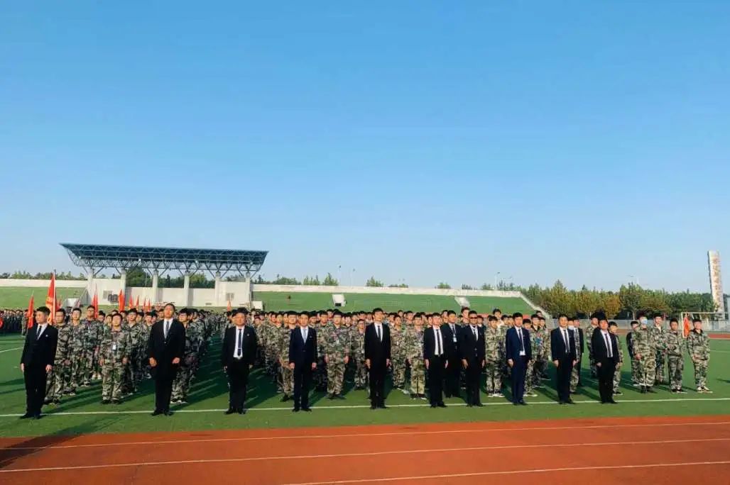 微信图片_20221107093950.jpg 八维教育培训学校是如何让学生获取优质就业