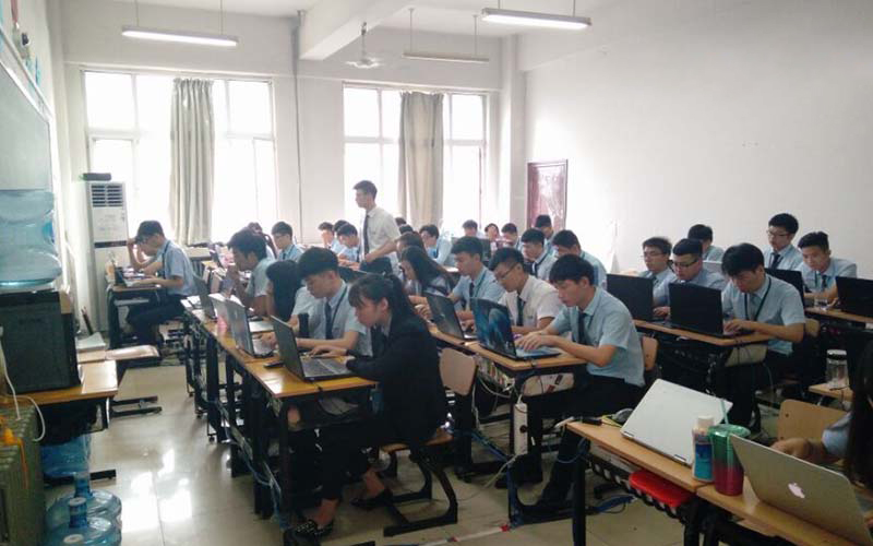 八维教育高端游戏开发人才培养怎么样？学游戏开发来八维！
