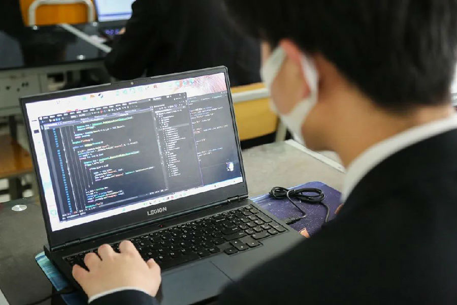 八维教育结合行业需求打造卓越复合型云计算人才