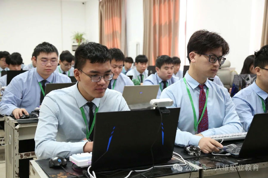 微信图片_20250305103114.jpg 八维职业学校学子频传喜讯优质就业开启蛇年薪征程