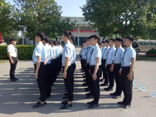 八维教育：特色班级引领技术潮流，塑造行业精英！