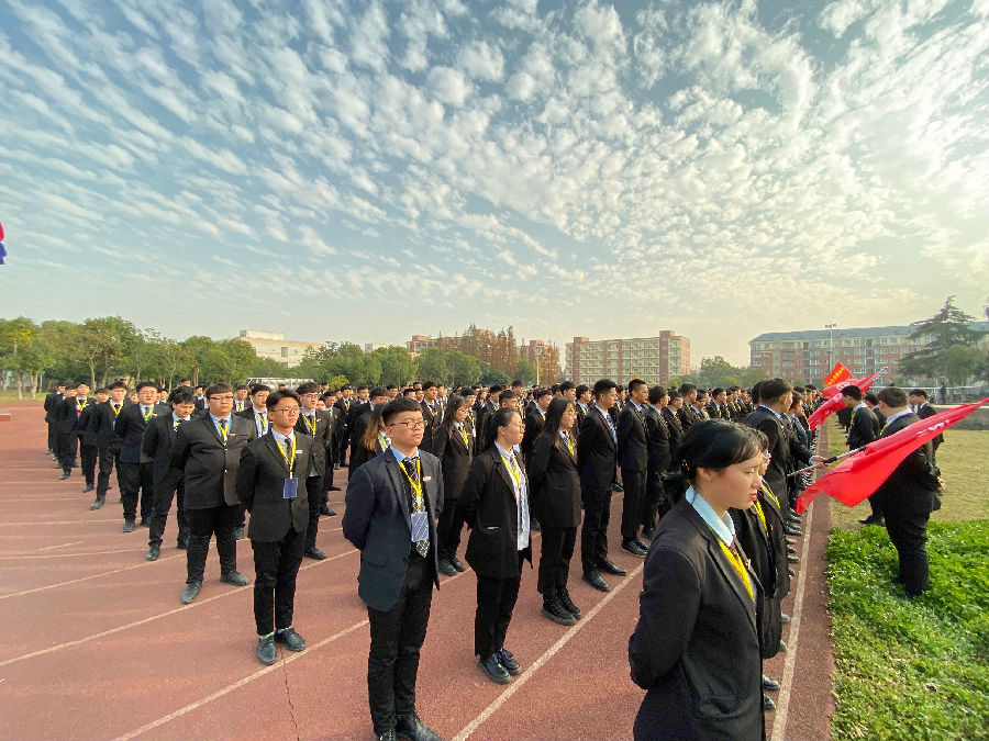 八维学校网络工程师：铸就IT精英，从这里启航，迈向辉煌未来！