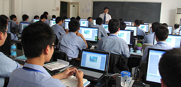 八维学校网络工程师：重塑IT未来，锻造全能型技术精英！