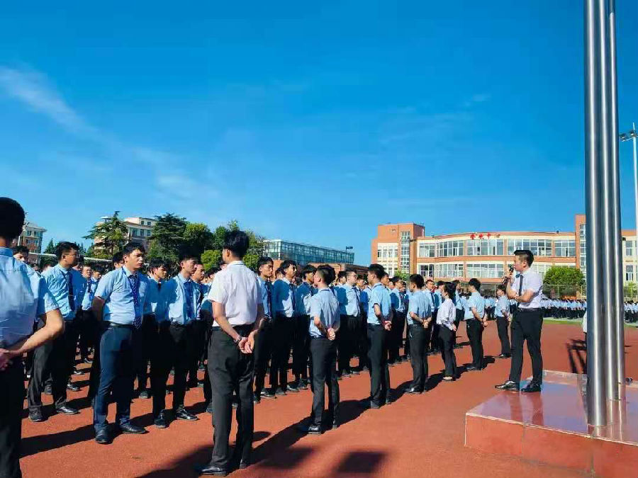 八维教育：匠心筑梦，开启智慧人生的非凡旅程！
