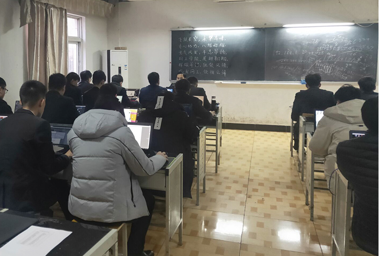 八维学校：打造数据分析师精英，引领数据时代新风尚！