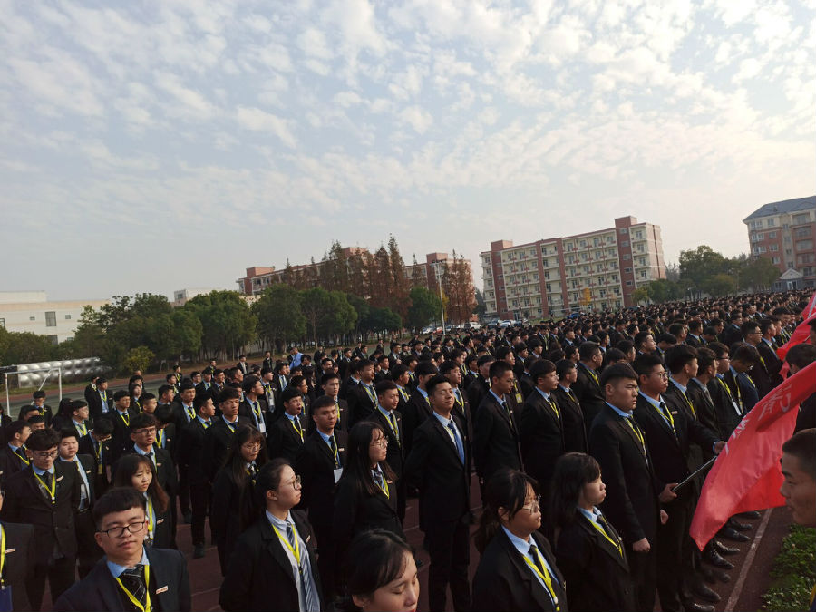 八维教育精准对接职业需求，助力学子职业成长每一步！