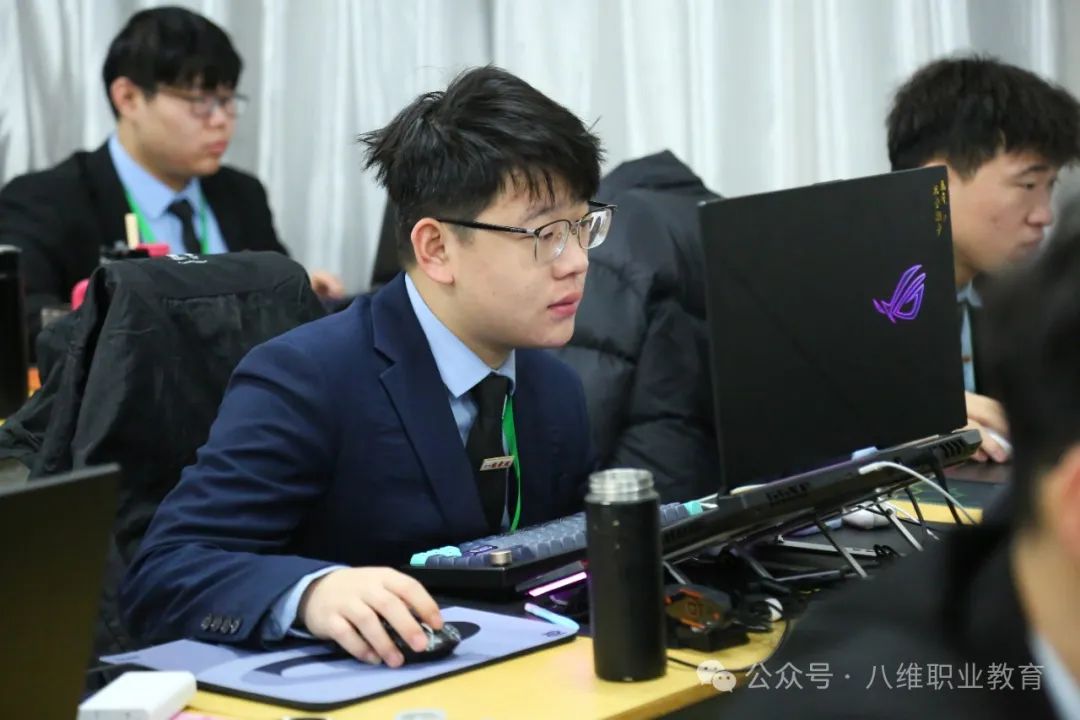 江苏宿迁八维学校：AI变革的先行者，引领智慧新篇章的来临！