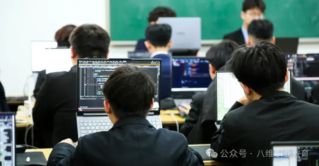 江苏宿迁八维教育：匠心独具，打造职场精英的梦幻摇篮！