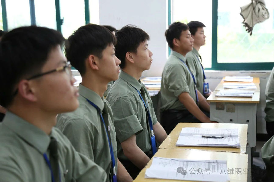 江苏宿迁八维学校：引领未来科技的智慧风暴，打造未来科技精英的摇篮！
