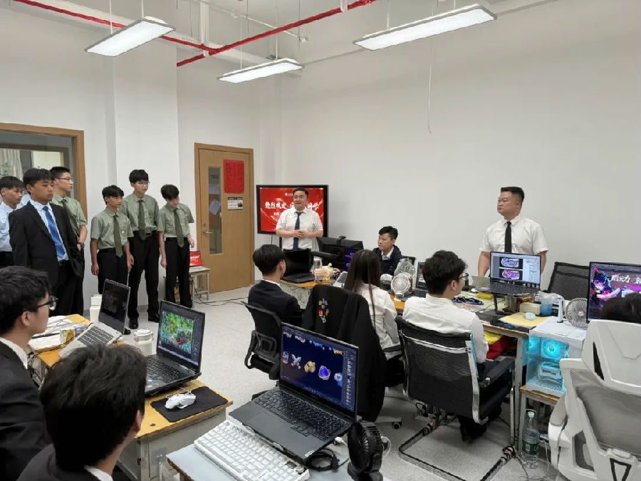 八维职业学校：解码未来职业新生态，引领职场新风潮！