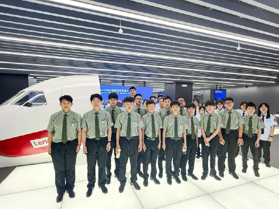 八维职业学校：揭秘就业新奥秘，引领学子驶向职场成功彼岸！