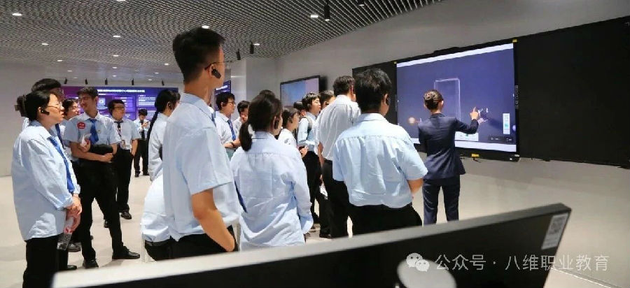 2026北京鸿蒙生态系统开发工程师培训哪家机构好？选择八维职业学校的理由